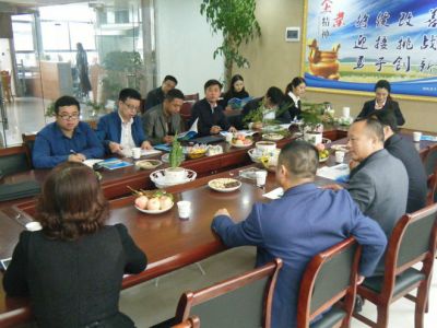 楊縣長一行來我公司參觀指導(dǎo)、洽談新三板上市等問題